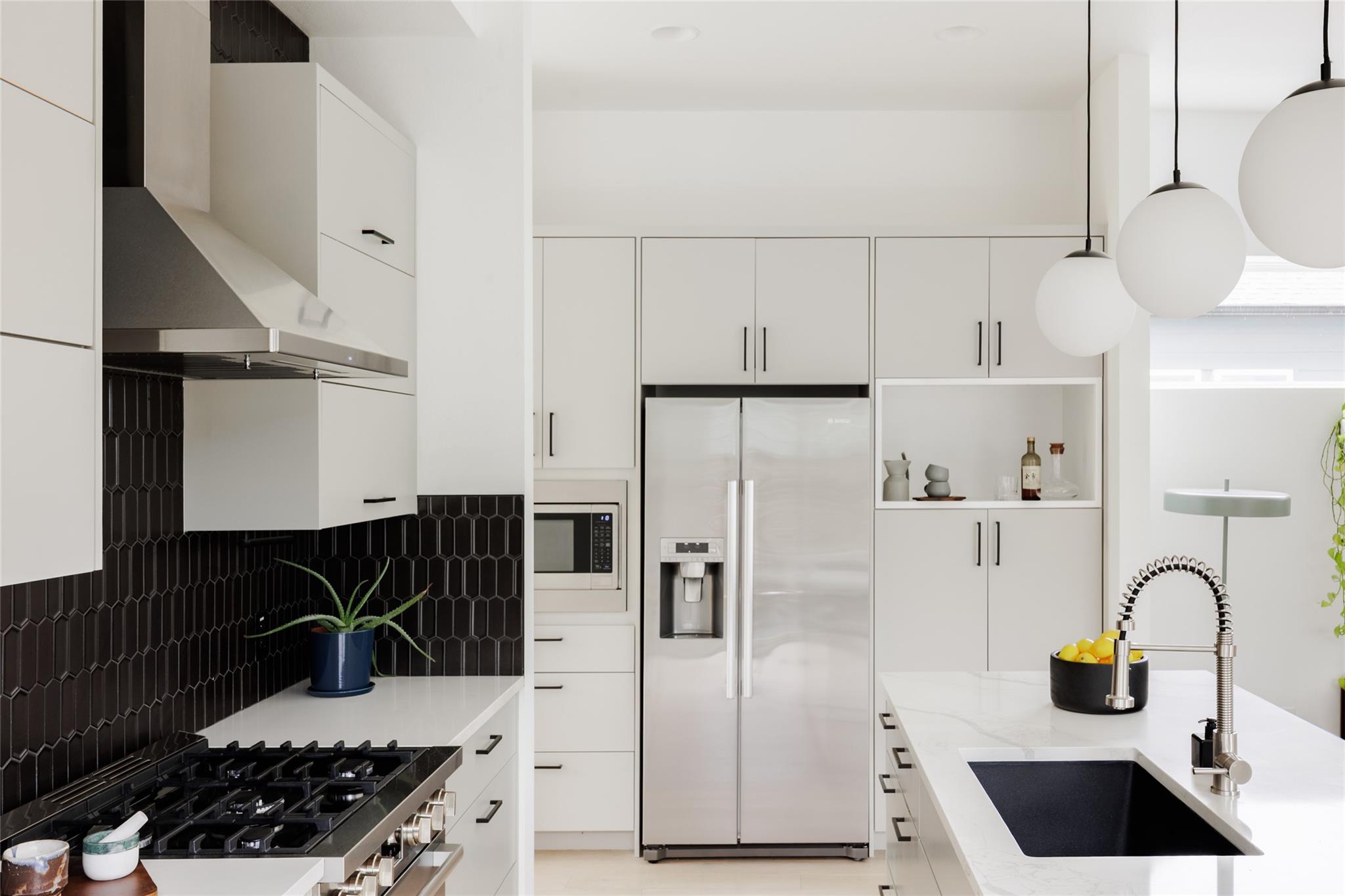 4425 Jinx Avenue Austin TX 78745
