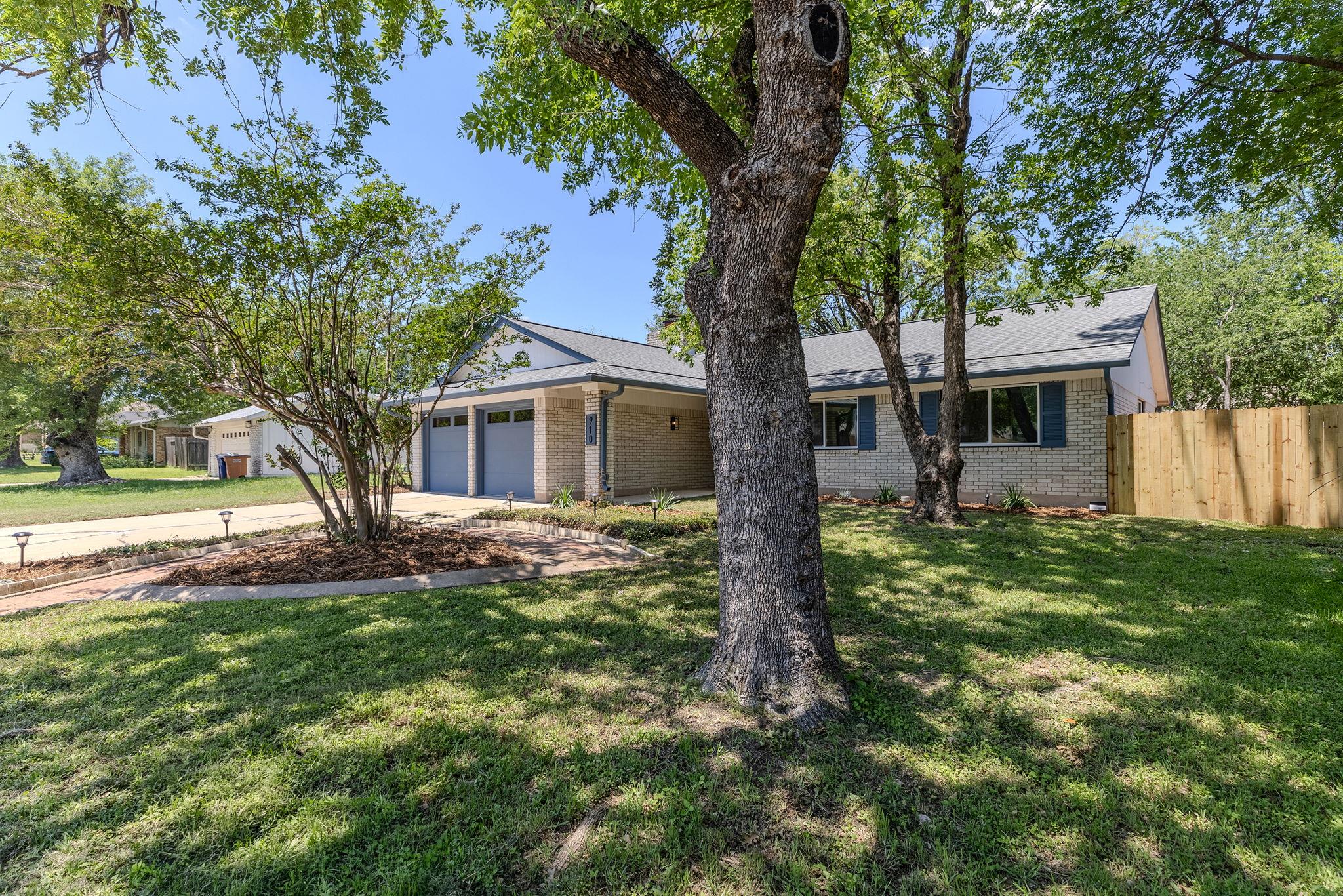910 Cripple Creek Drive Austin TX 78758