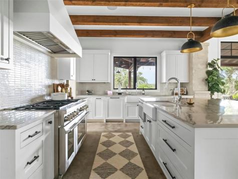 488 Dario Drive Dripping Springs TX 78620