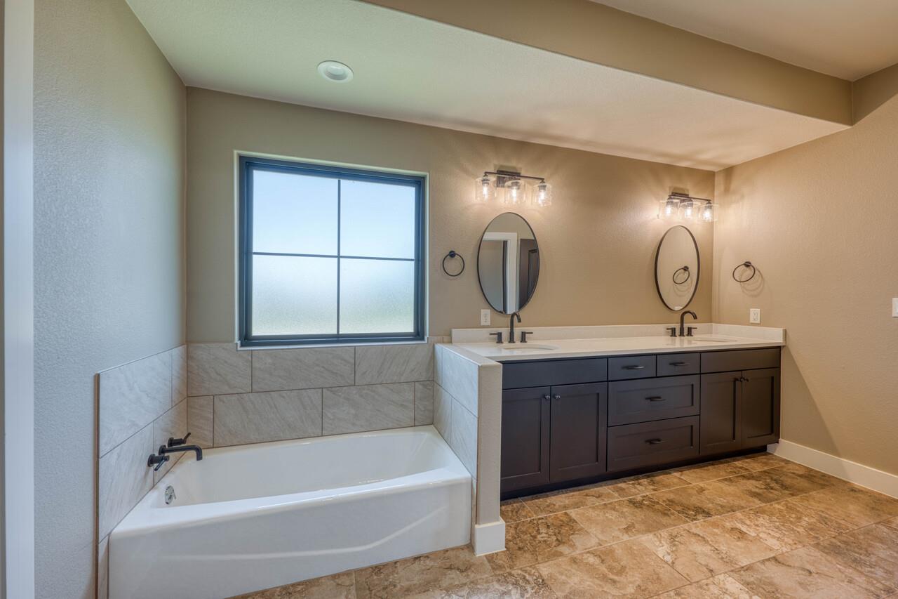 187 Lila Lane Bertram TX 78605
