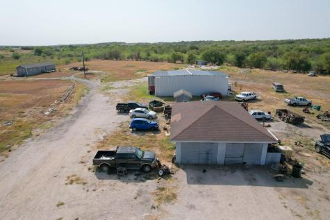 1000 Heidenreich Lane Kyle TX 78640