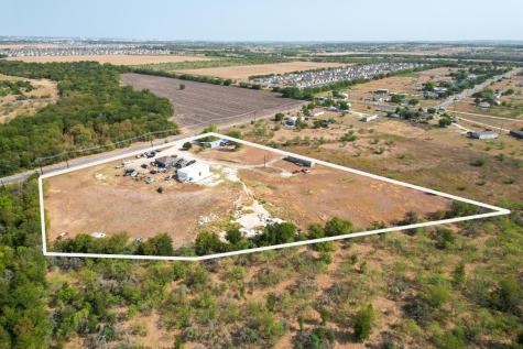 1000 Heidenreich Lane Kyle TX 78640