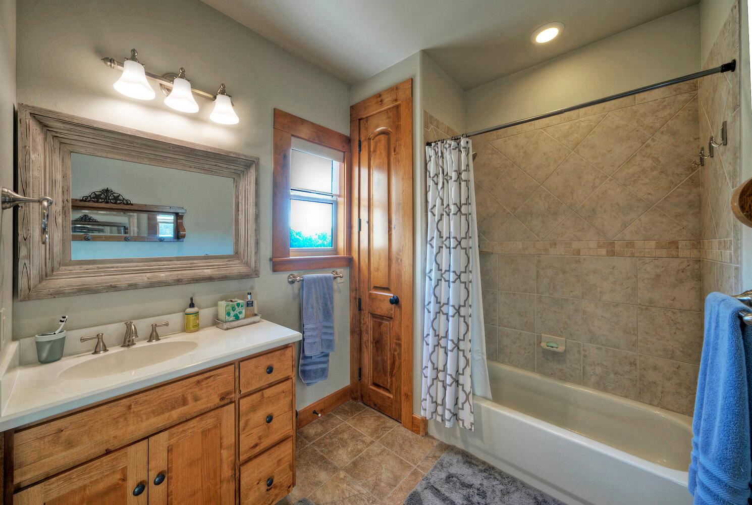 4834 Travis Oaks Drive Marble Falls TX 78654