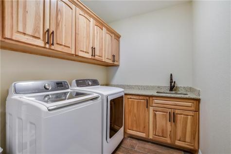 202 Cedar Hills Drive Elgin TX 78621