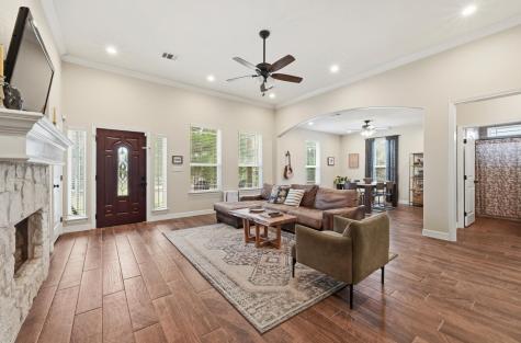 202 Cedar Hills Drive Elgin TX 78621
