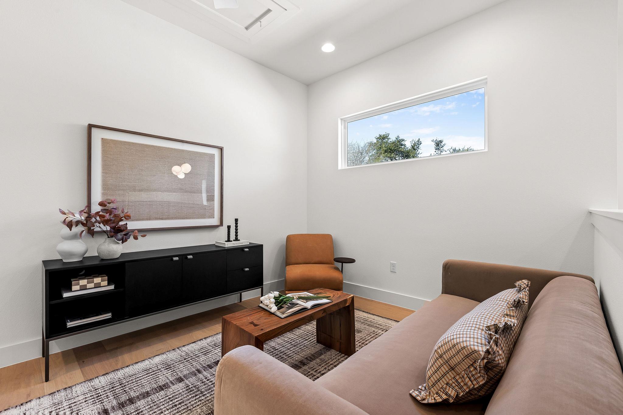 3104 Pinecrest Drive Austin TX 78757