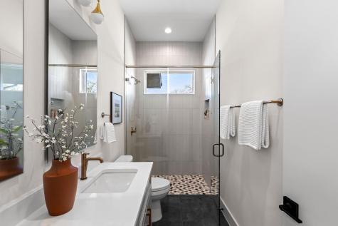 3104 Pinecrest Drive Austin TX 78757