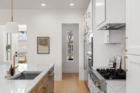 3104 Pinecrest Drive Austin TX 78757
