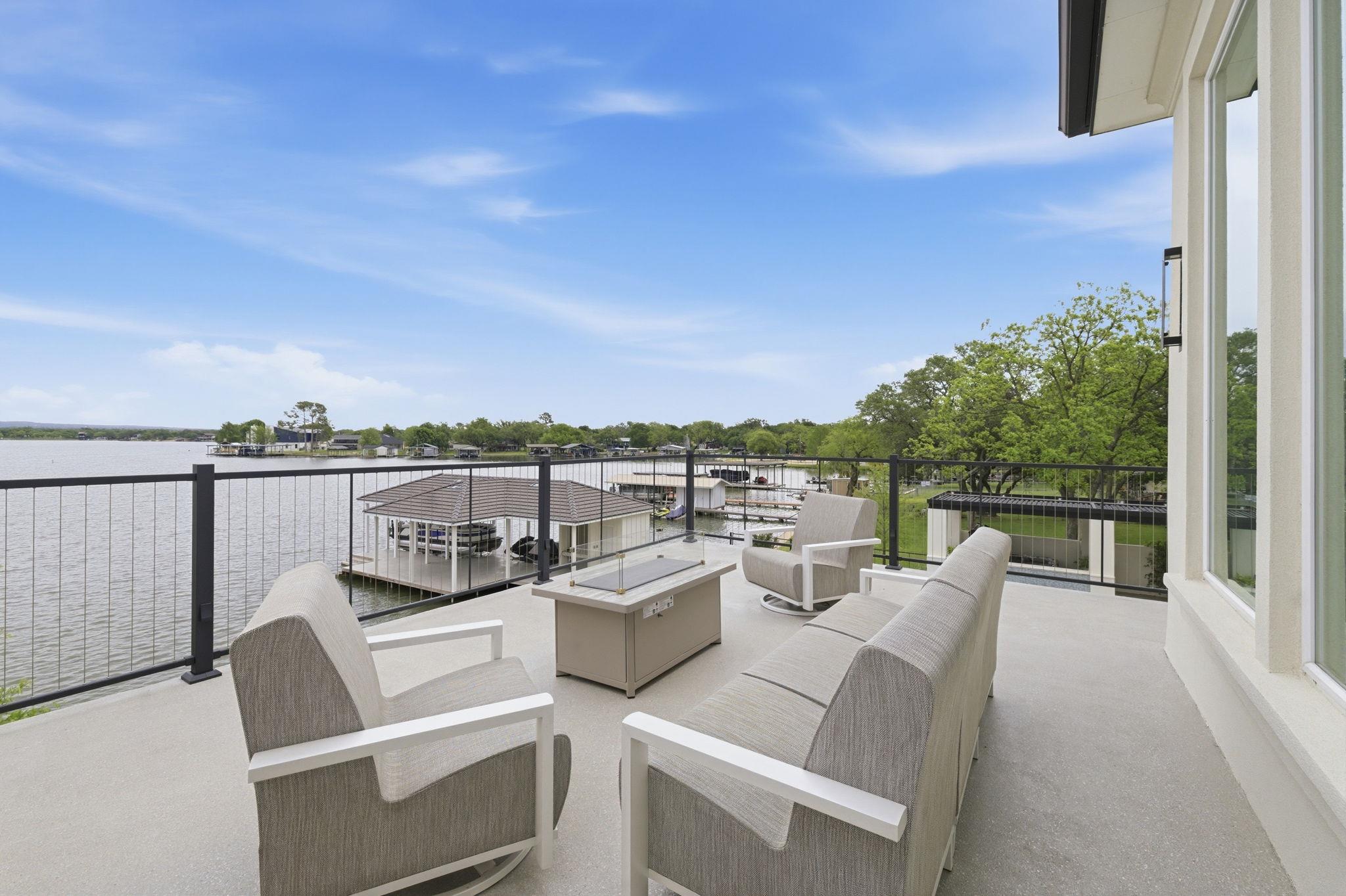 136 S Shorewood Drive Granite Shoals TX 78654