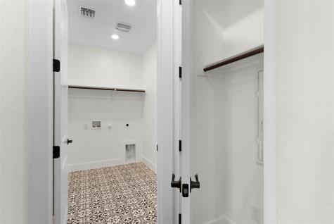 4742 Regents Place Round Rock TX 78665
