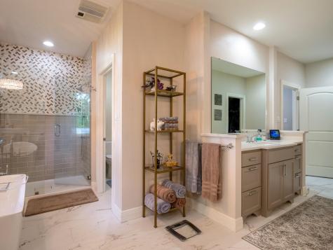 313 Meadowlakes Drive Meadowlakes TX 78654