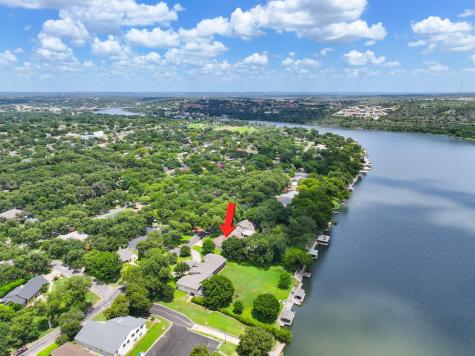 313 Meadowlakes Drive Meadowlakes TX 78654