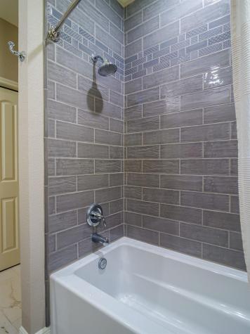 313 Meadowlakes Drive Meadowlakes TX 78654