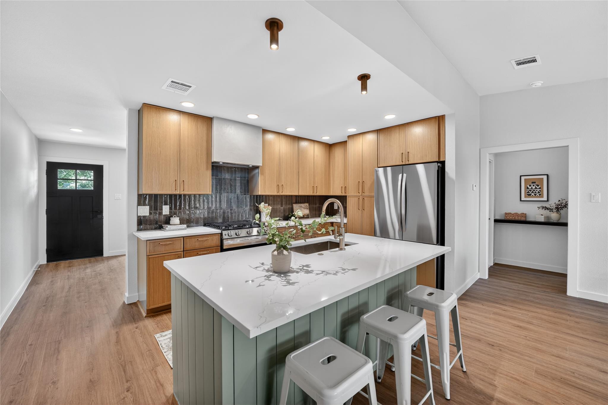 2412 Aldford Drive Austin TX 78745