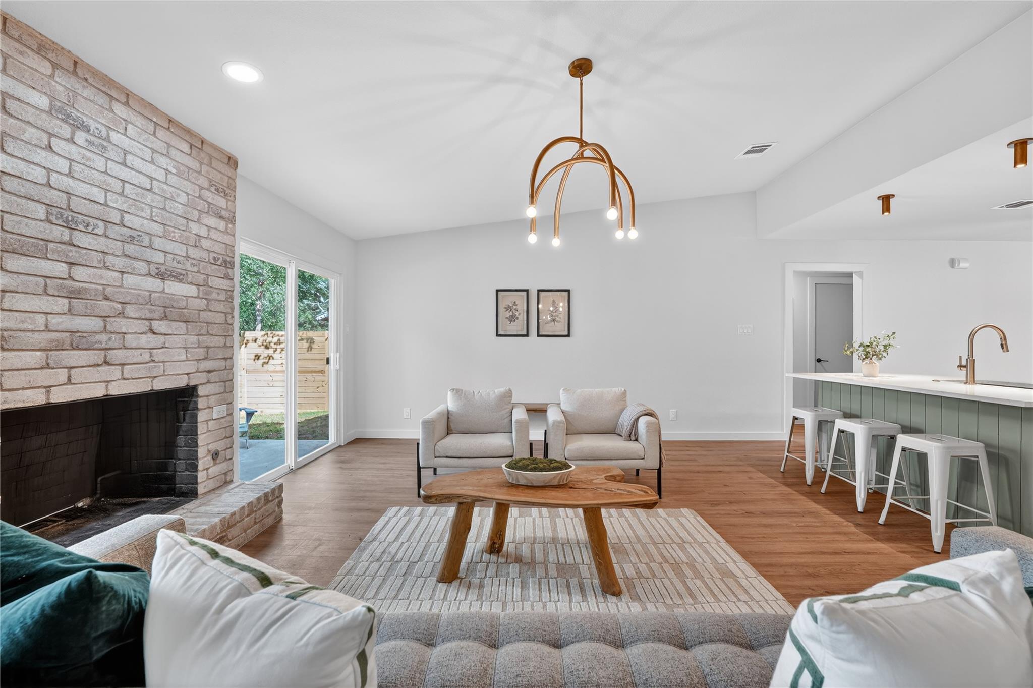 2412 Aldford Drive Austin TX 78745
