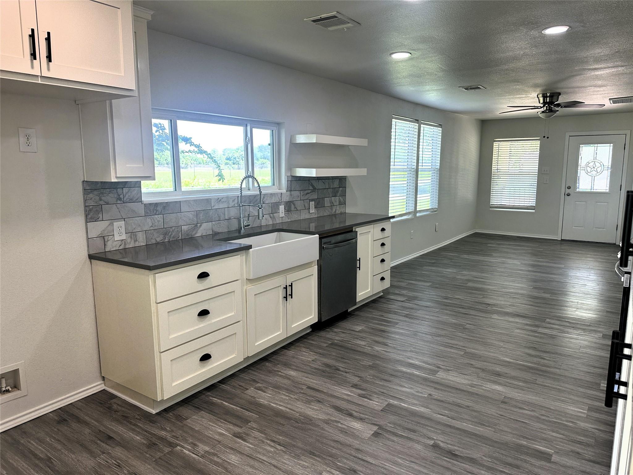 200 Prima Street Smithville TX 78957