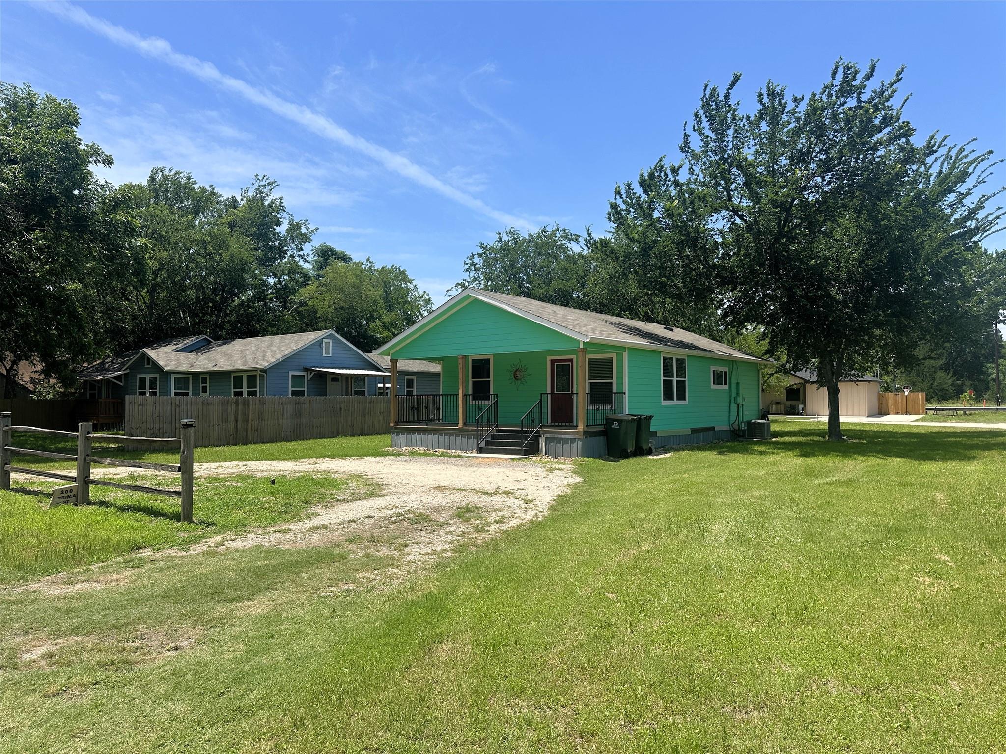200 Prima Street Smithville TX 78957