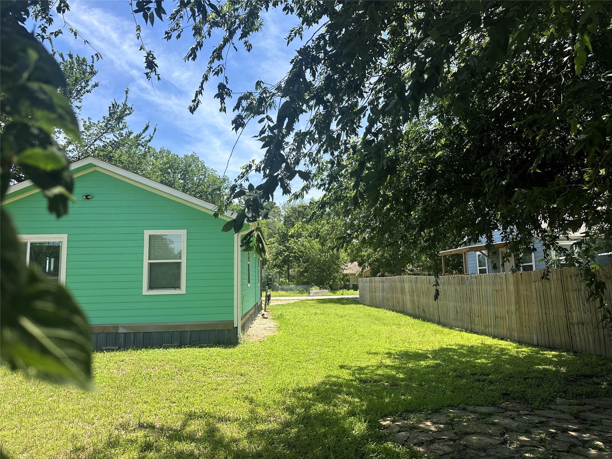 200 Prima Street Smithville TX 78957