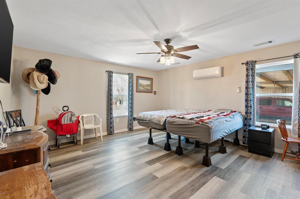 1105 County Road 422 Bartlett TX 76511