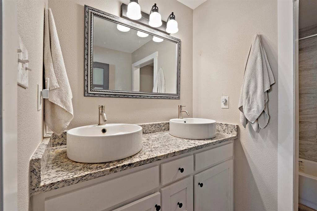 1105 County Road 422 Bartlett TX 76511