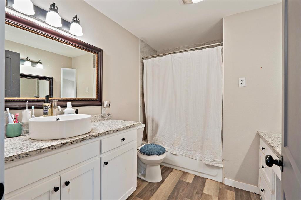 1105 County Road 422 Bartlett TX 76511