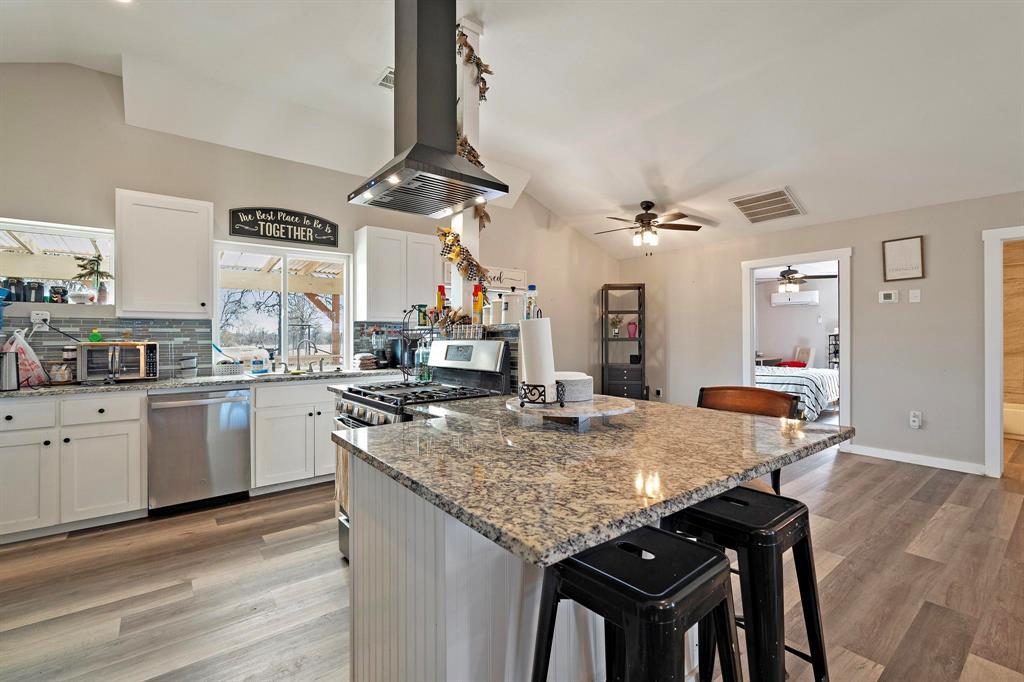 1105 County Road 422 Bartlett TX 76511