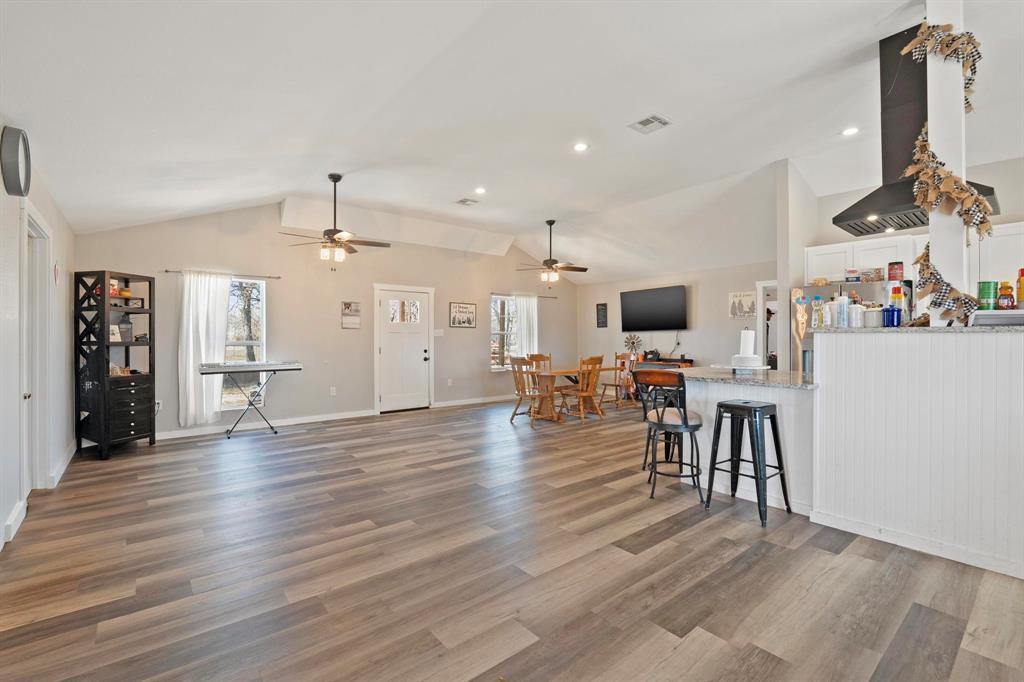 1105 County Road 422 Bartlett TX 76511