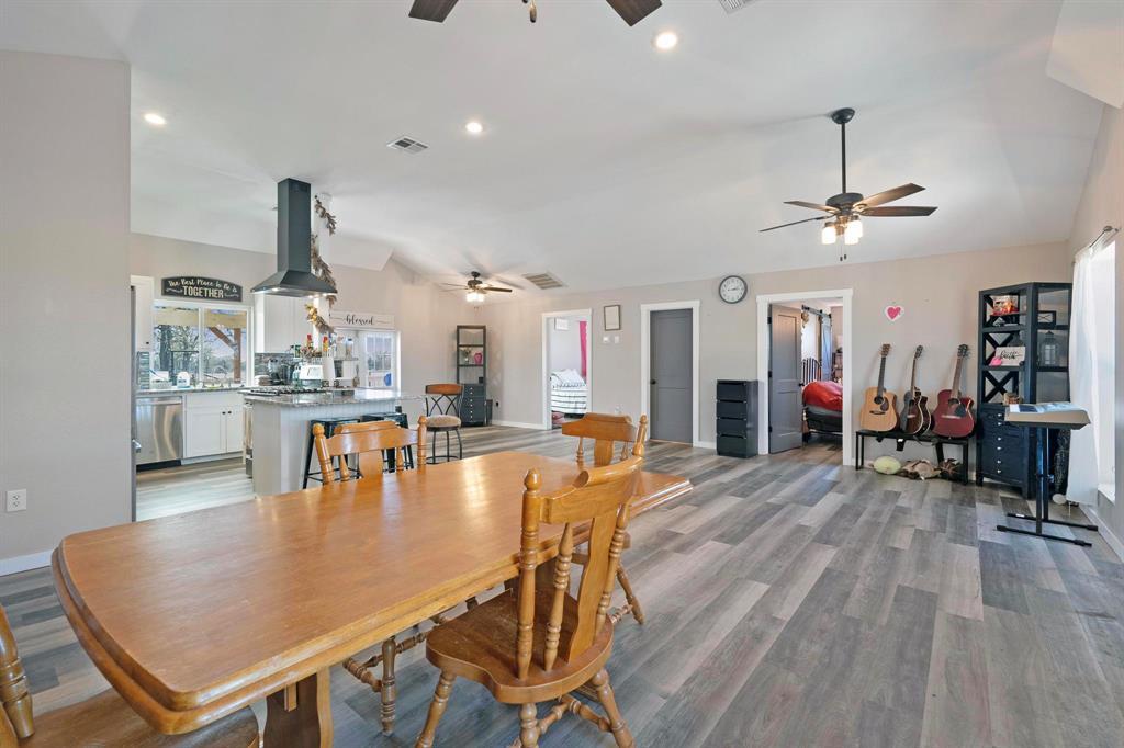1105 County Road 422 Bartlett TX 76511