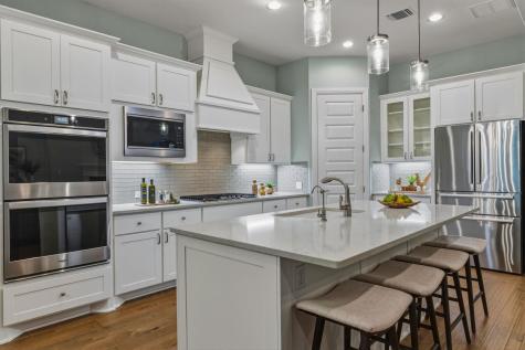220 Mendocino Lane Austin TX 78737