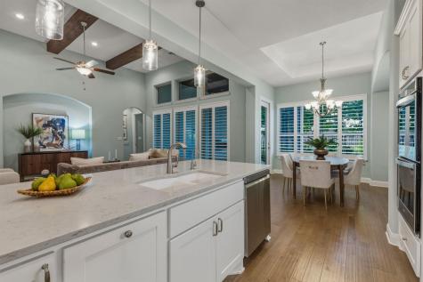 220 Mendocino Lane Austin TX 78737