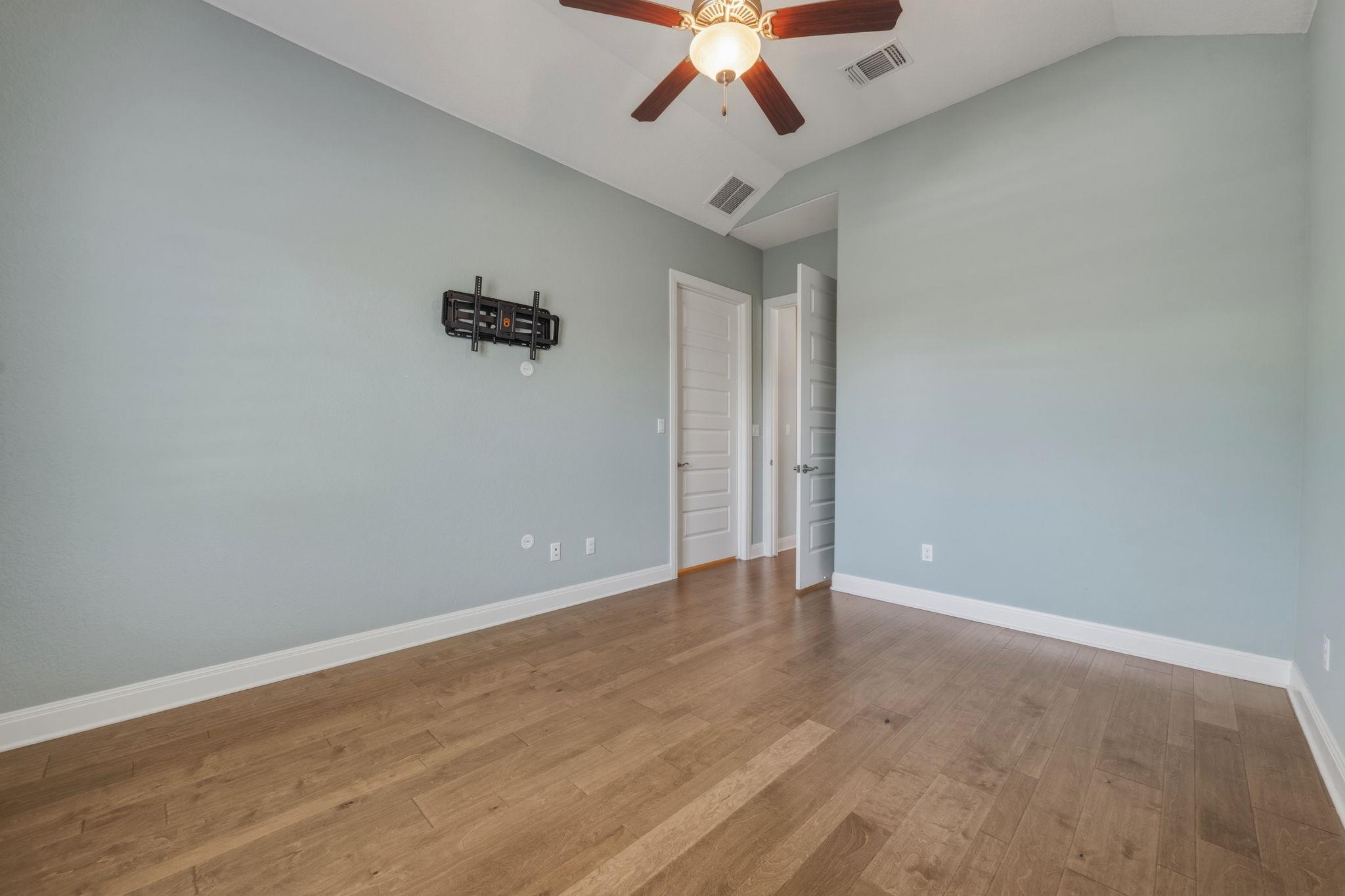 220 Mendocino Lane Austin TX 78737