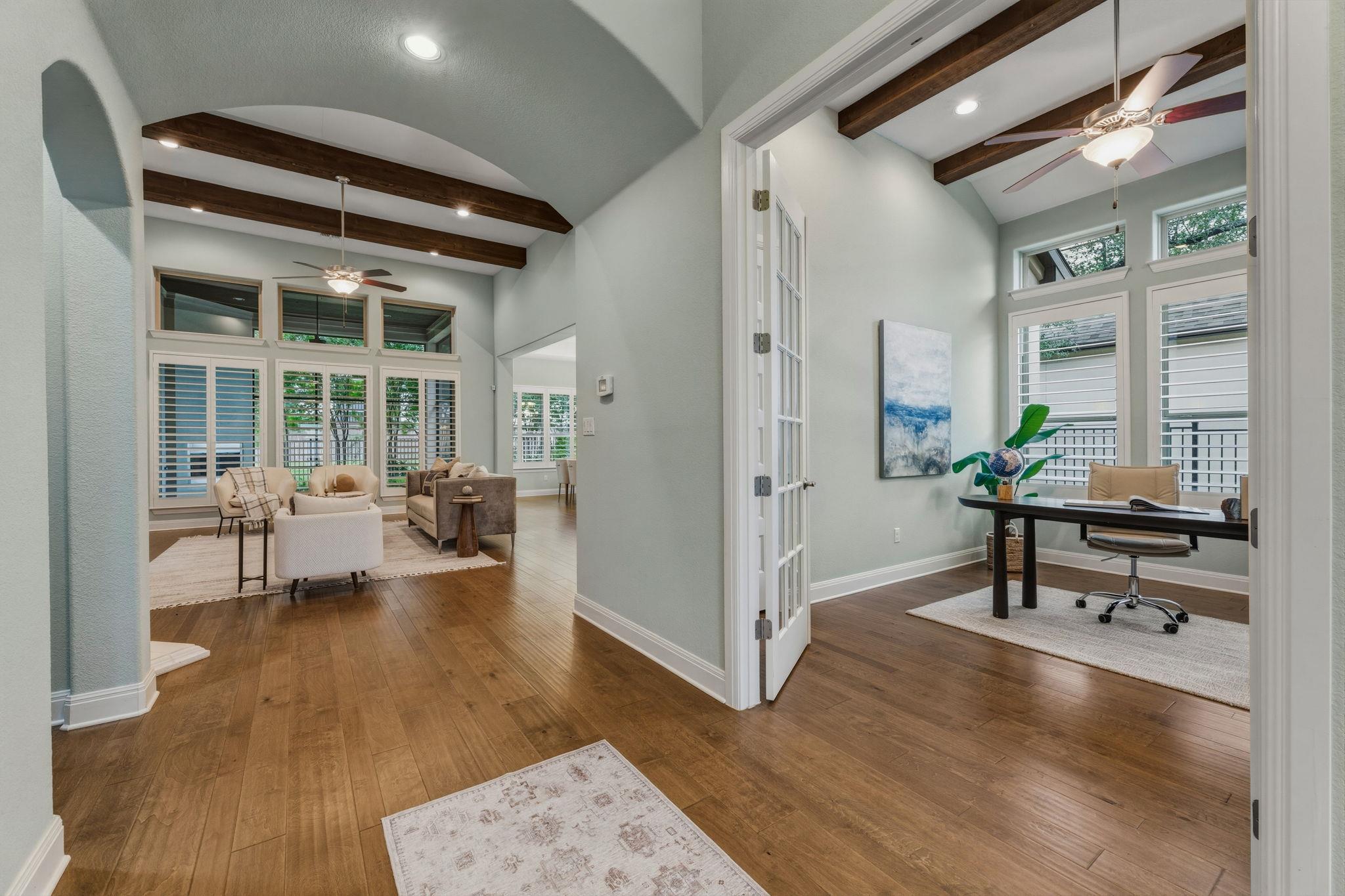 220 Mendocino Lane Austin TX 78737