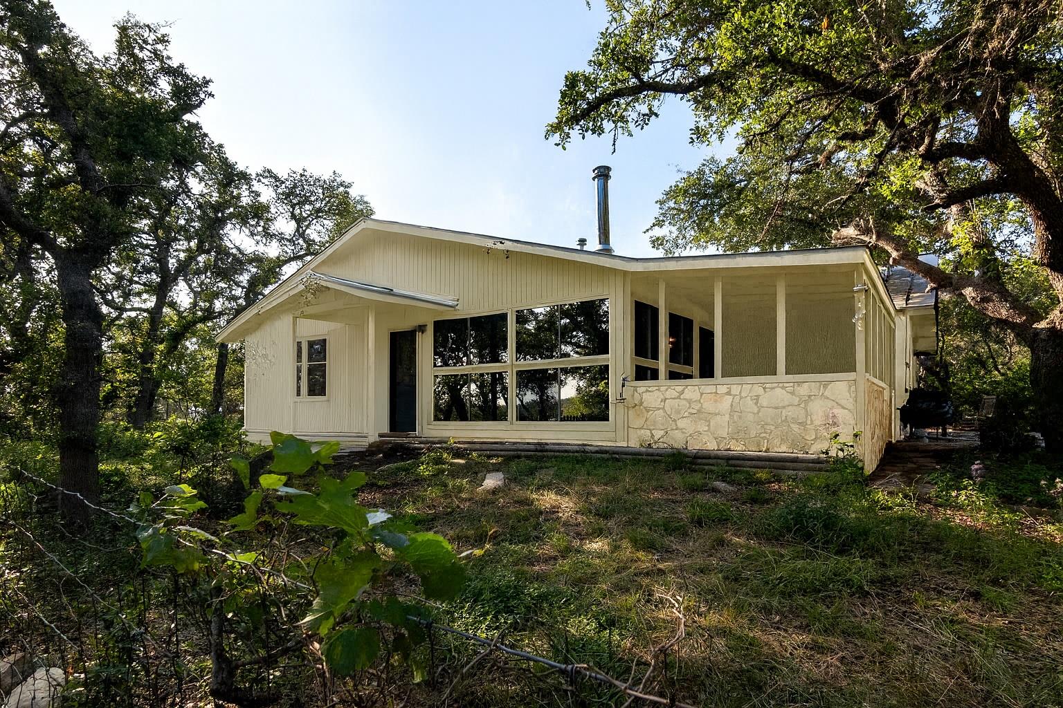 435 Spangenberg Road Blanco TX 78623