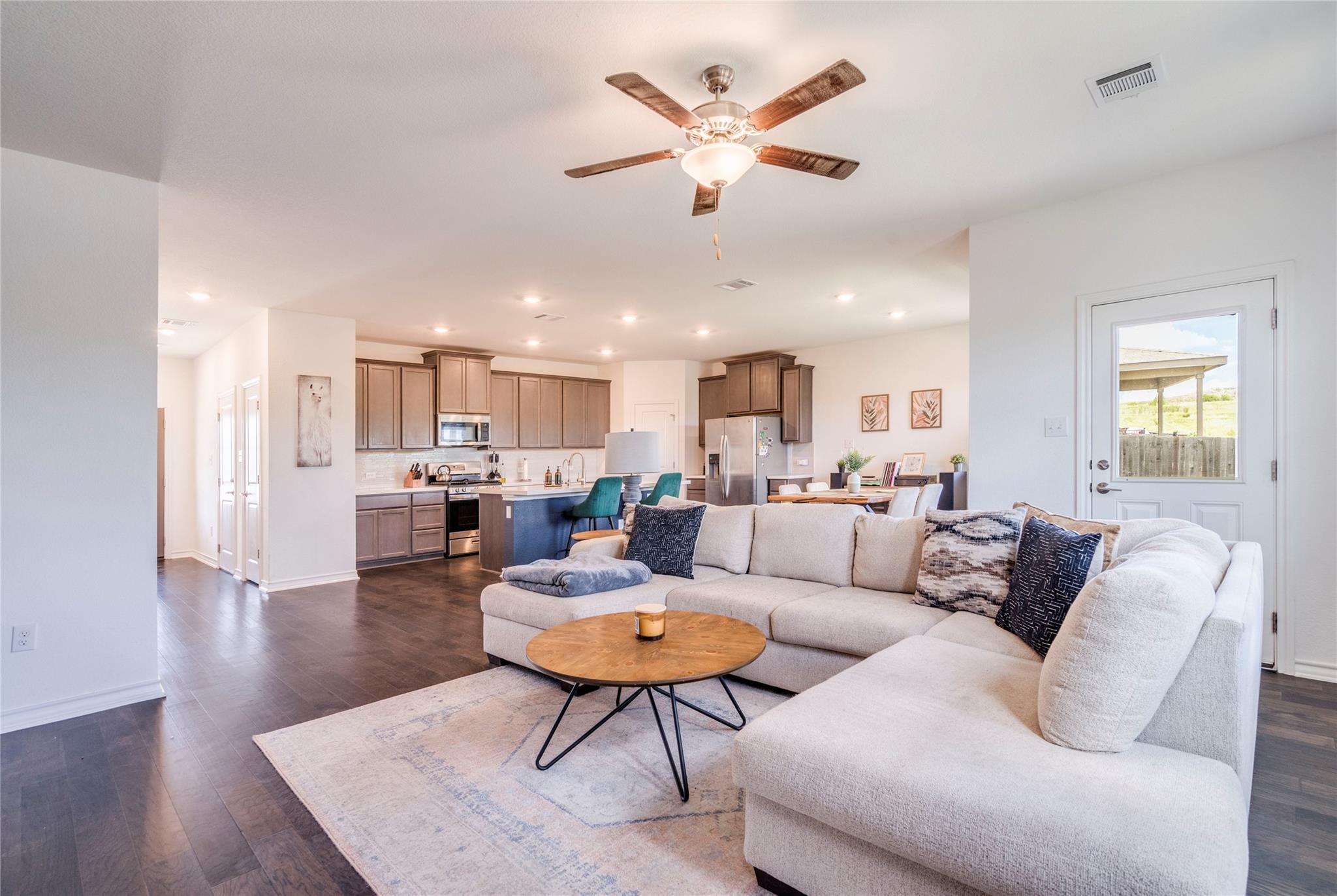 572 Pepperbark Loop Buda TX 78610
