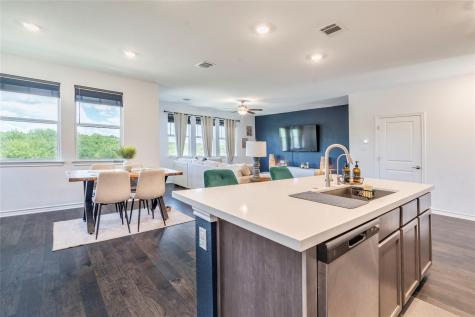 572 Pepperbark Loop Buda TX 78610