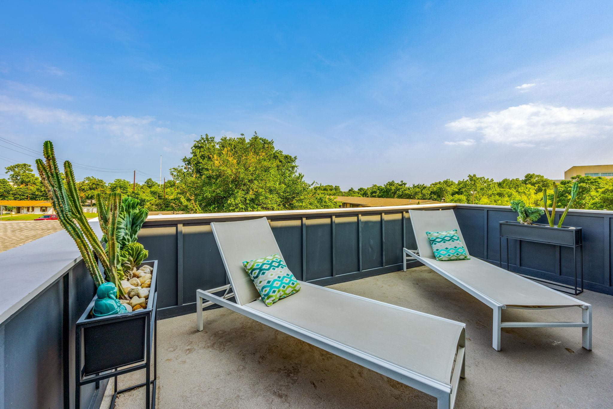 2203 E 51st Street Austin TX 78723