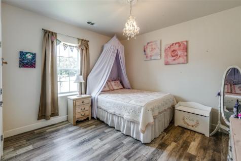 1745 County Road 103 Paige TX 78659