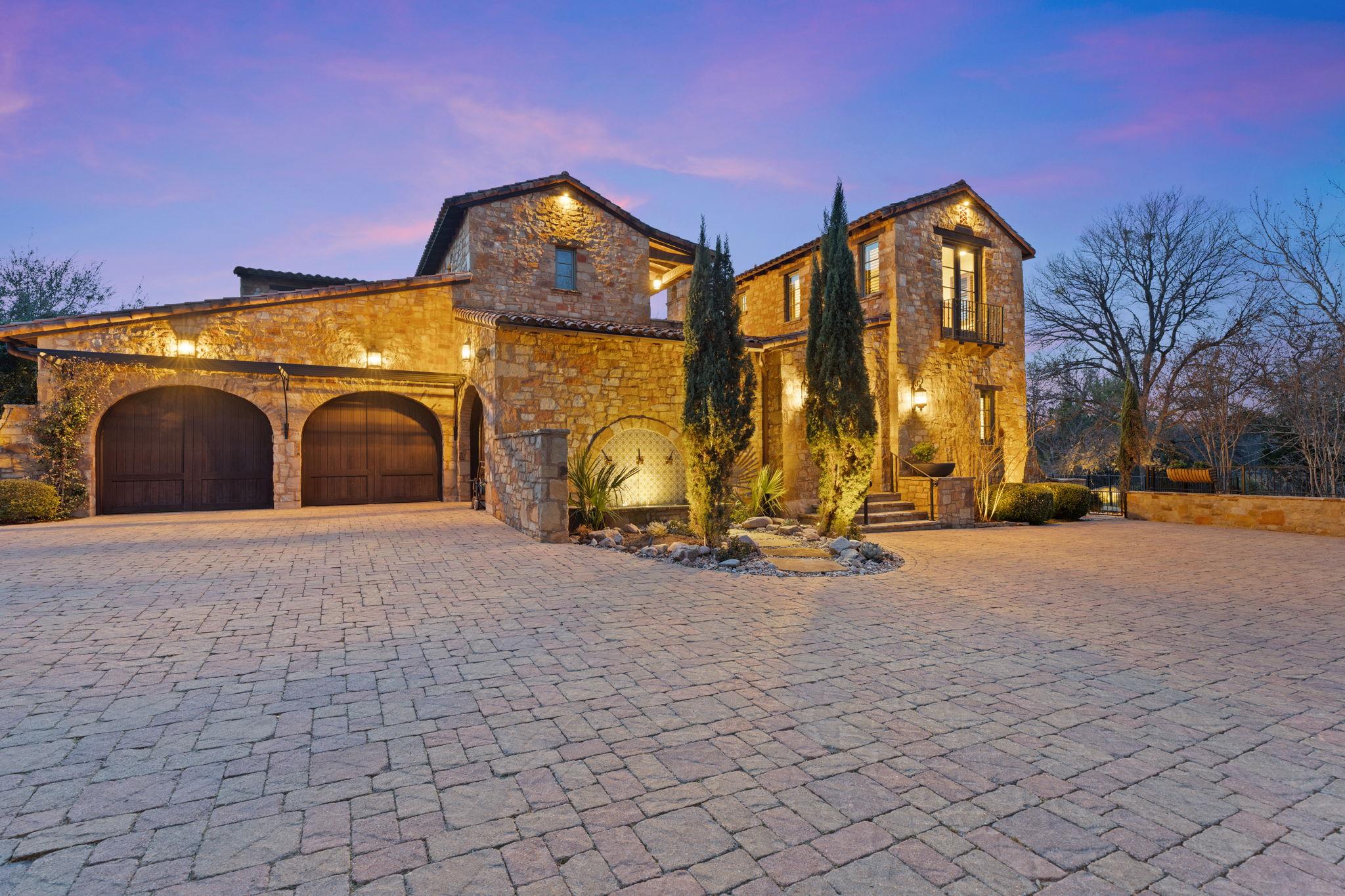 119 Plaza Escondido Horseshoe Bay TX 78657