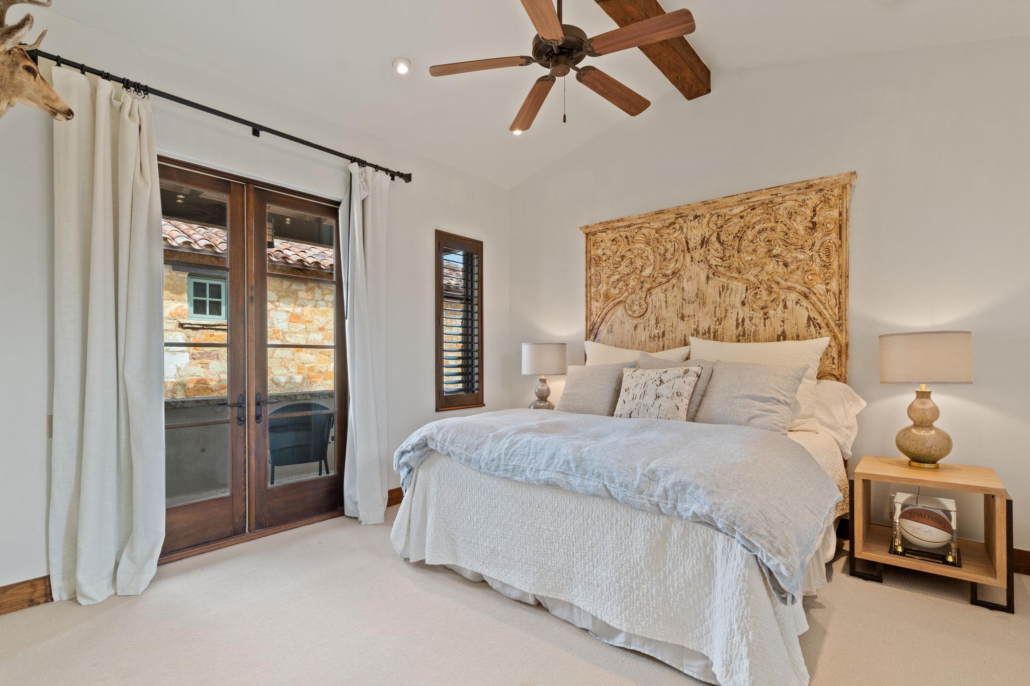 119 Plaza Escondido Horseshoe Bay TX 78657