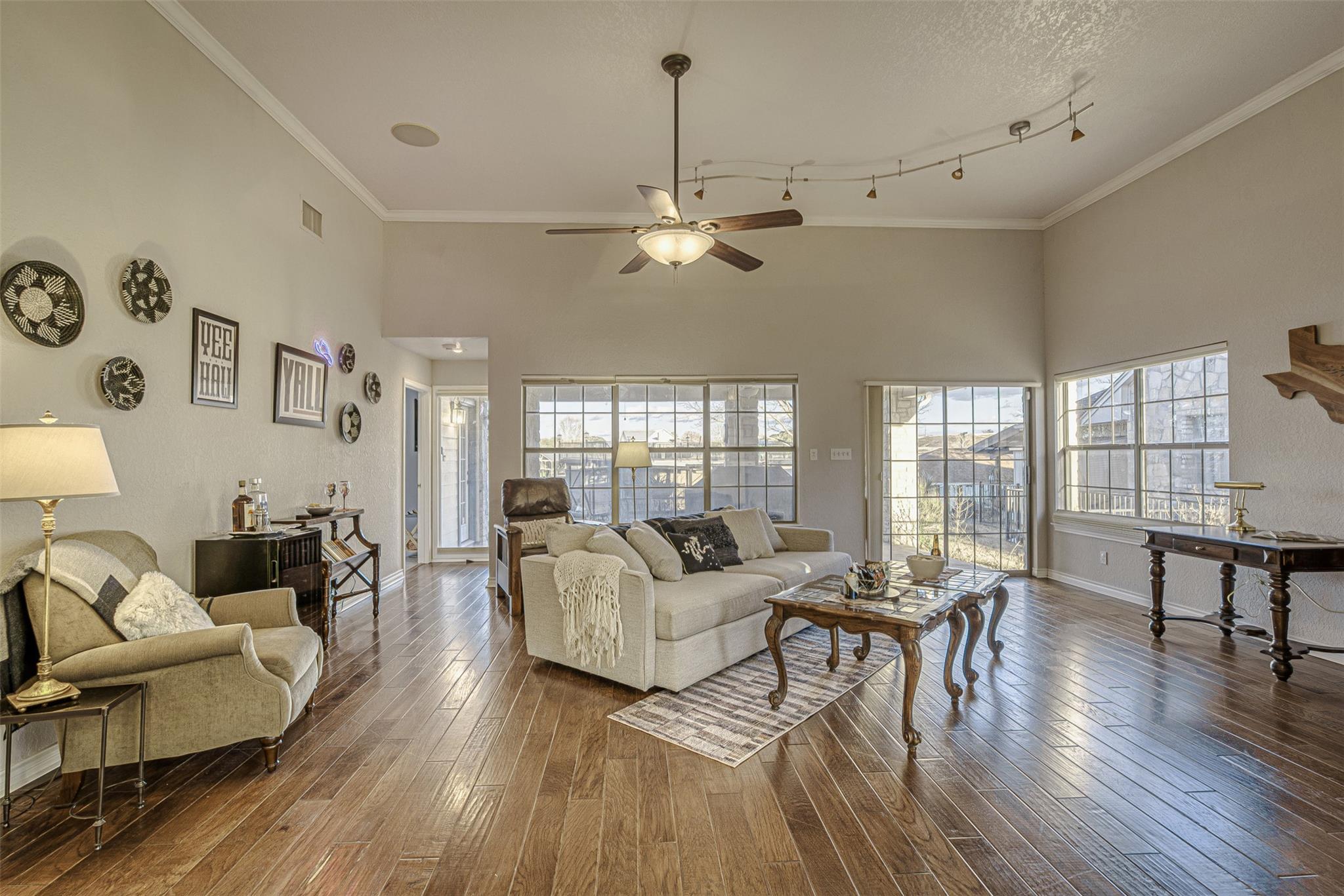 609 E Briarway Drive Granite Shoals TX 78654