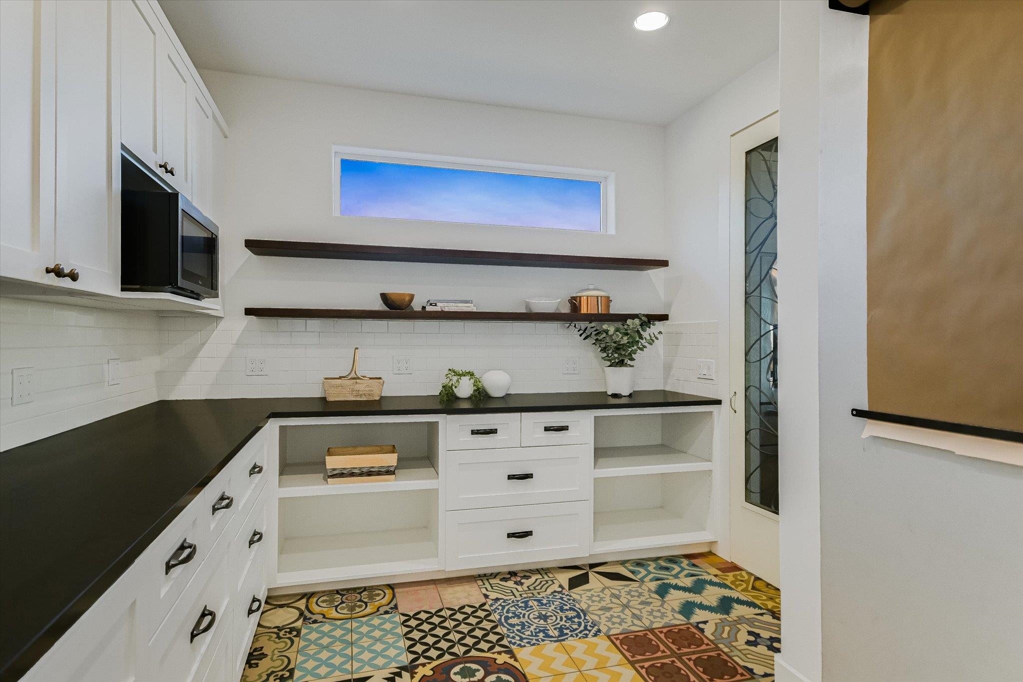 211 Ronay Drive Spicewood TX 78669