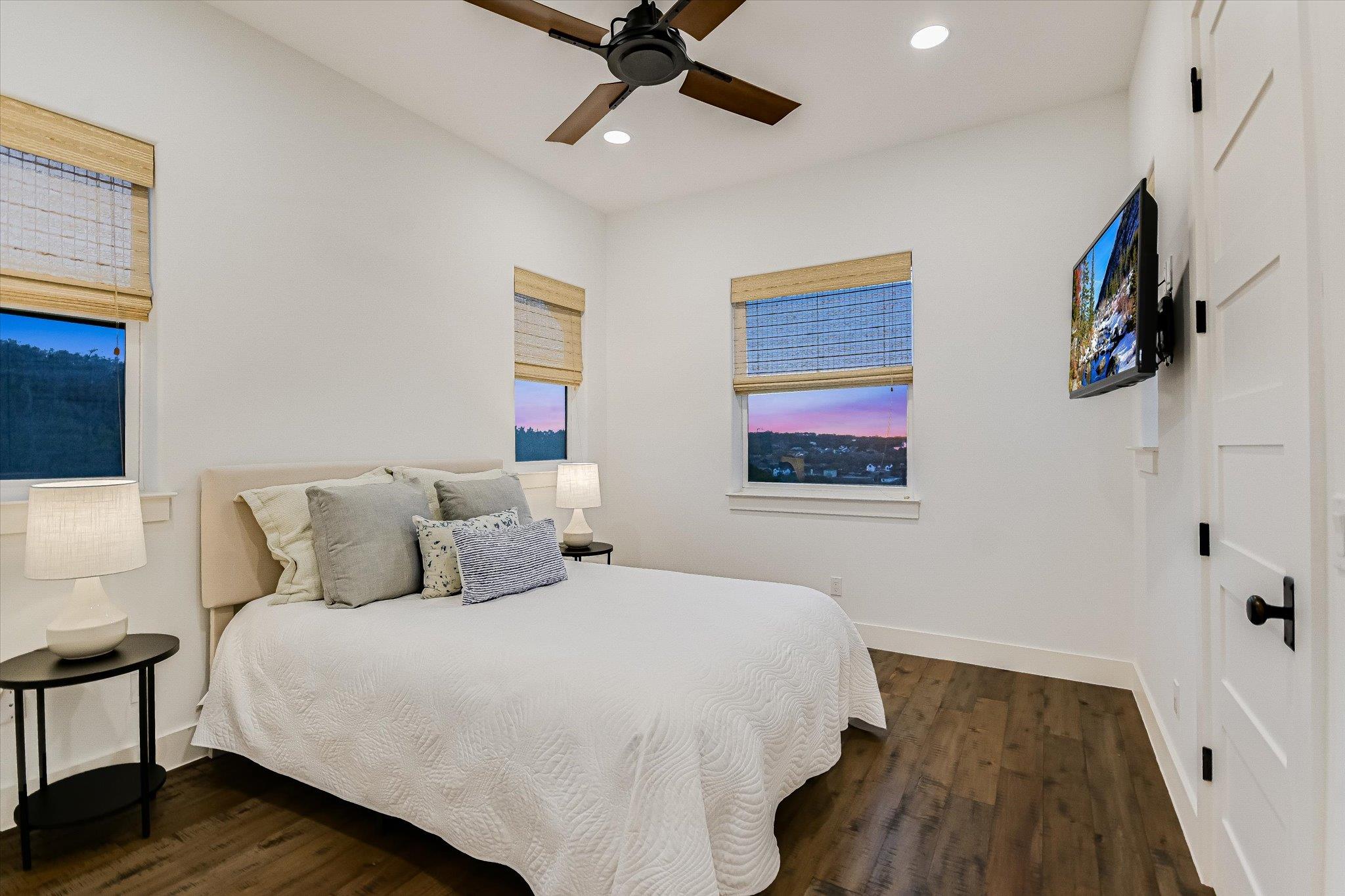 211 Ronay Drive Spicewood TX 78669