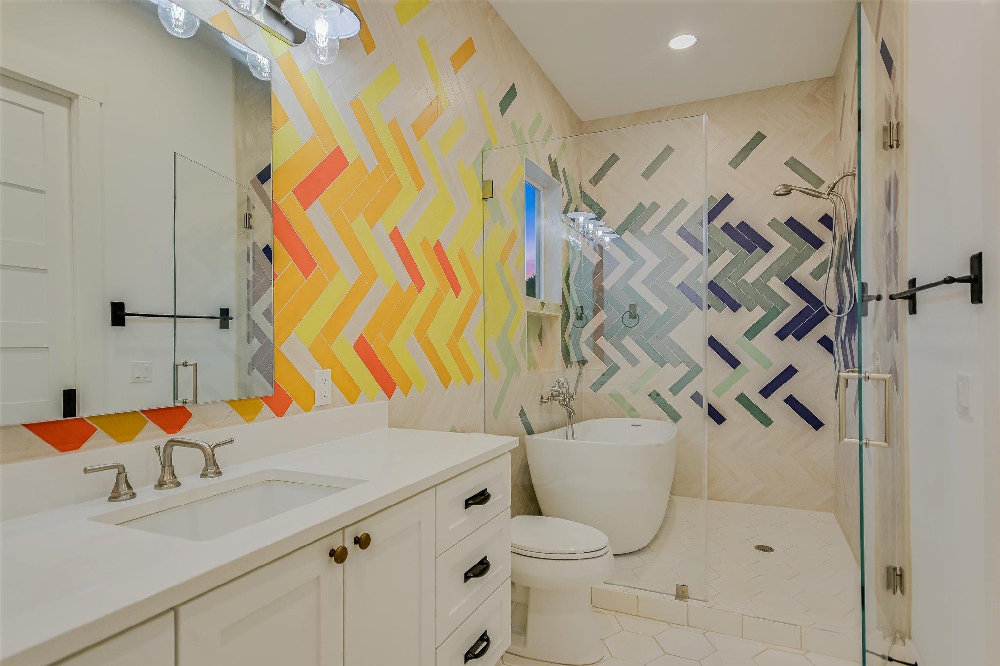211 Ronay Drive Spicewood TX 78669
