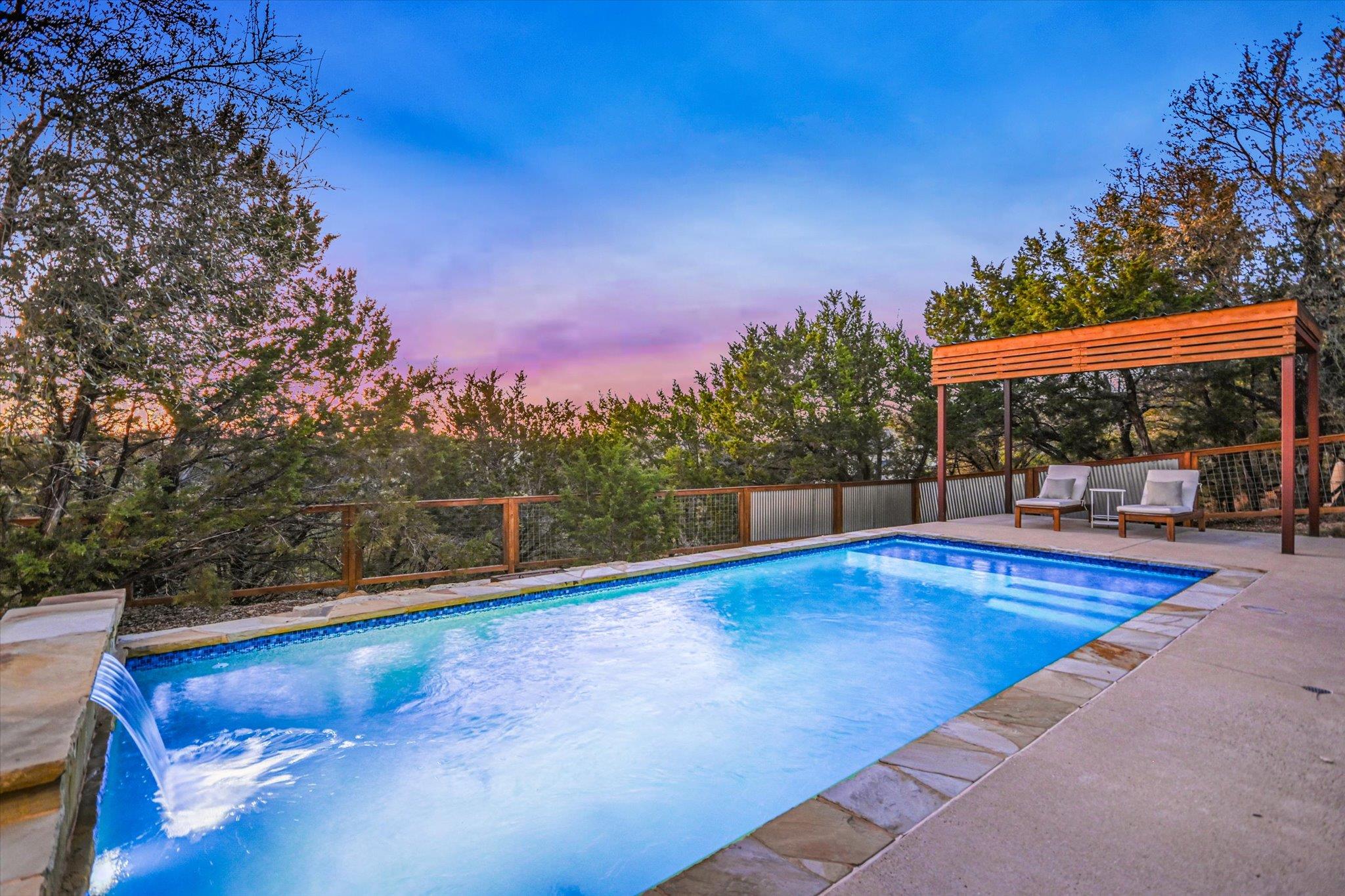 211 Ronay Drive Spicewood TX 78669