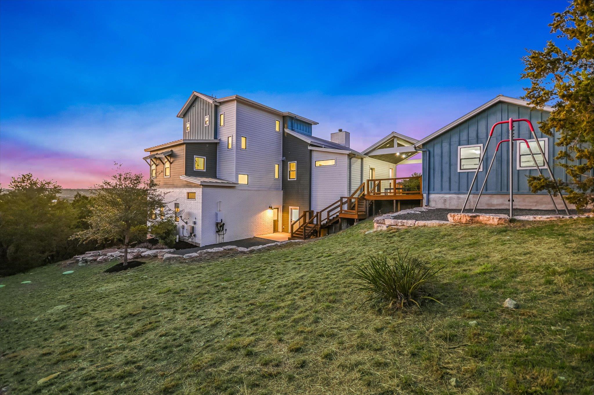 211 Ronay Drive Spicewood TX 78669