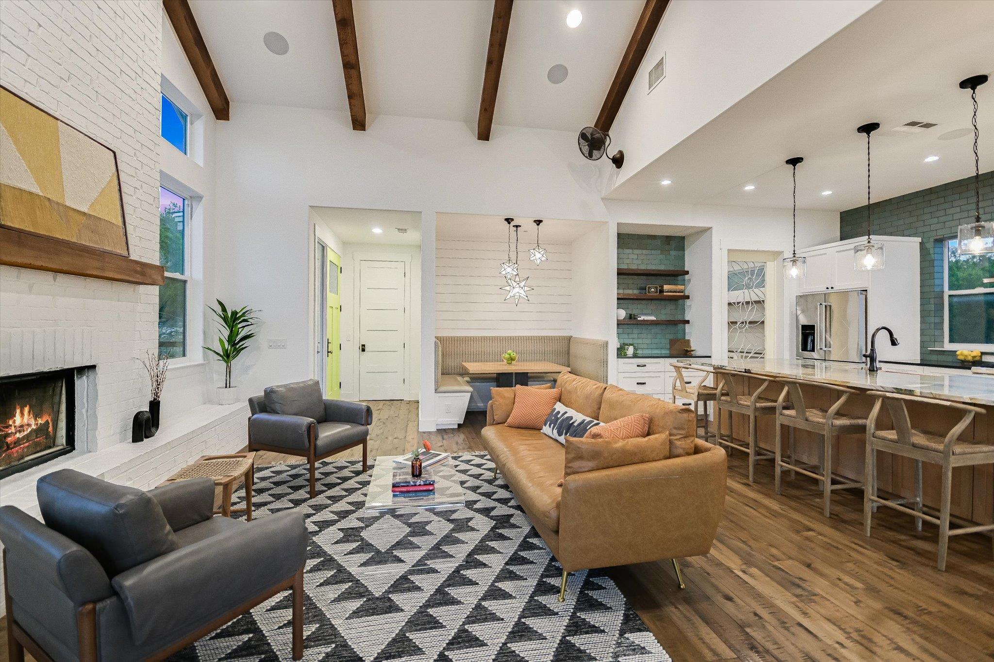 211 Ronay Drive Spicewood TX 78669