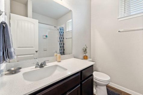 204 Rochester Lane Hutto TX 78634