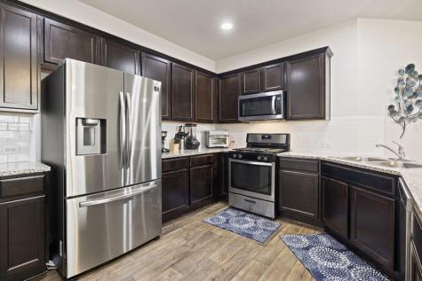 204 Rochester Lane Hutto TX 78634