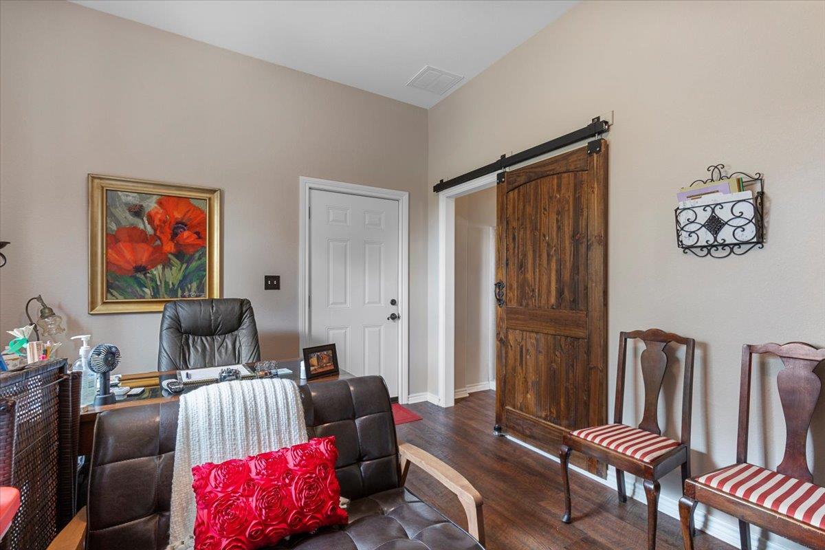 178 Pine Tree Loop Bastrop TX 78602