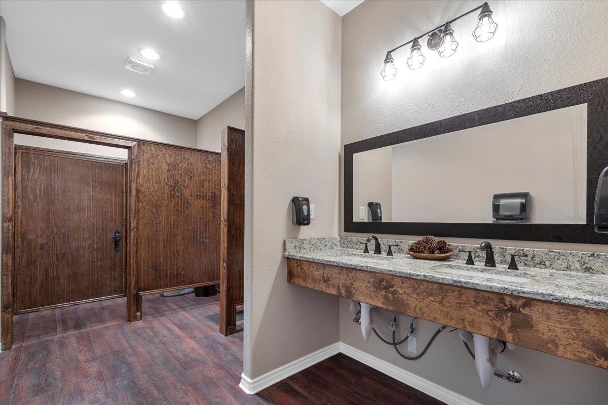 178 Pine Tree Loop Bastrop TX 78602
